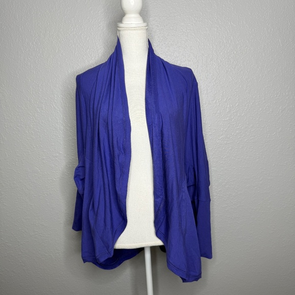 Lululemon Athletica To & Flow Wrap Oversized  Blue Violet Cardigan size 6 -cp - Picture 2 of 8